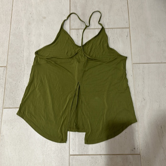 Lululemon flowy tank top, size 10 worn once - Picture 2 of 4